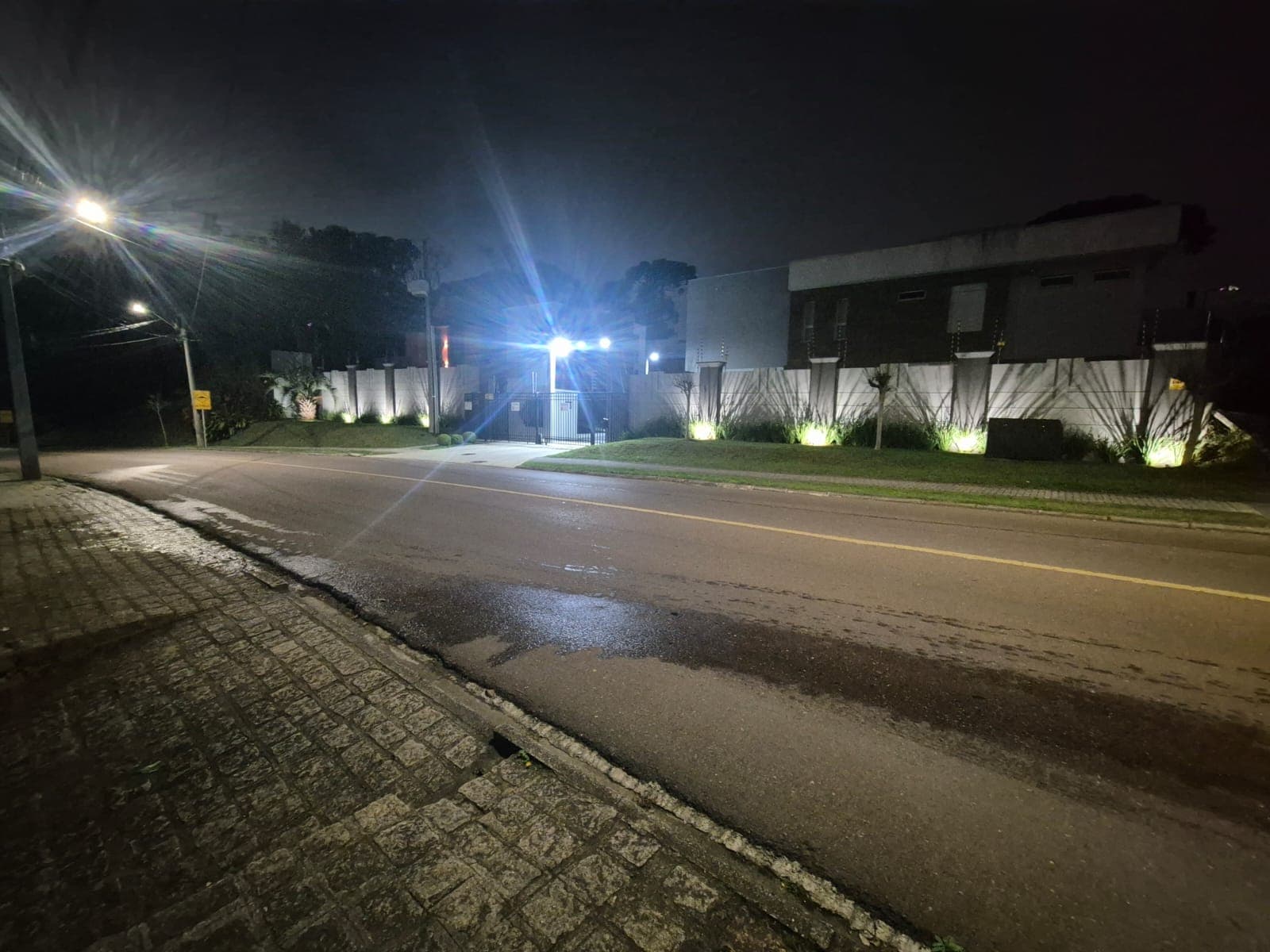 Projeto de iluminação externa executado pela BC Elétrica